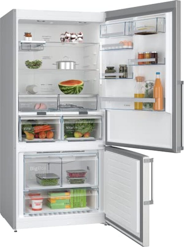 Découvrez notre avis détaillé sur le réfrigérateur Bosch Série 6 KGN86AIDR : un appareil en inox au design élégant offrant une grande capacité de stockage pour votre cuisine